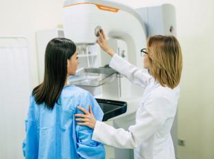
Outubro Rosa: beneficiárias terão isenção de coparticipação em mamografias
